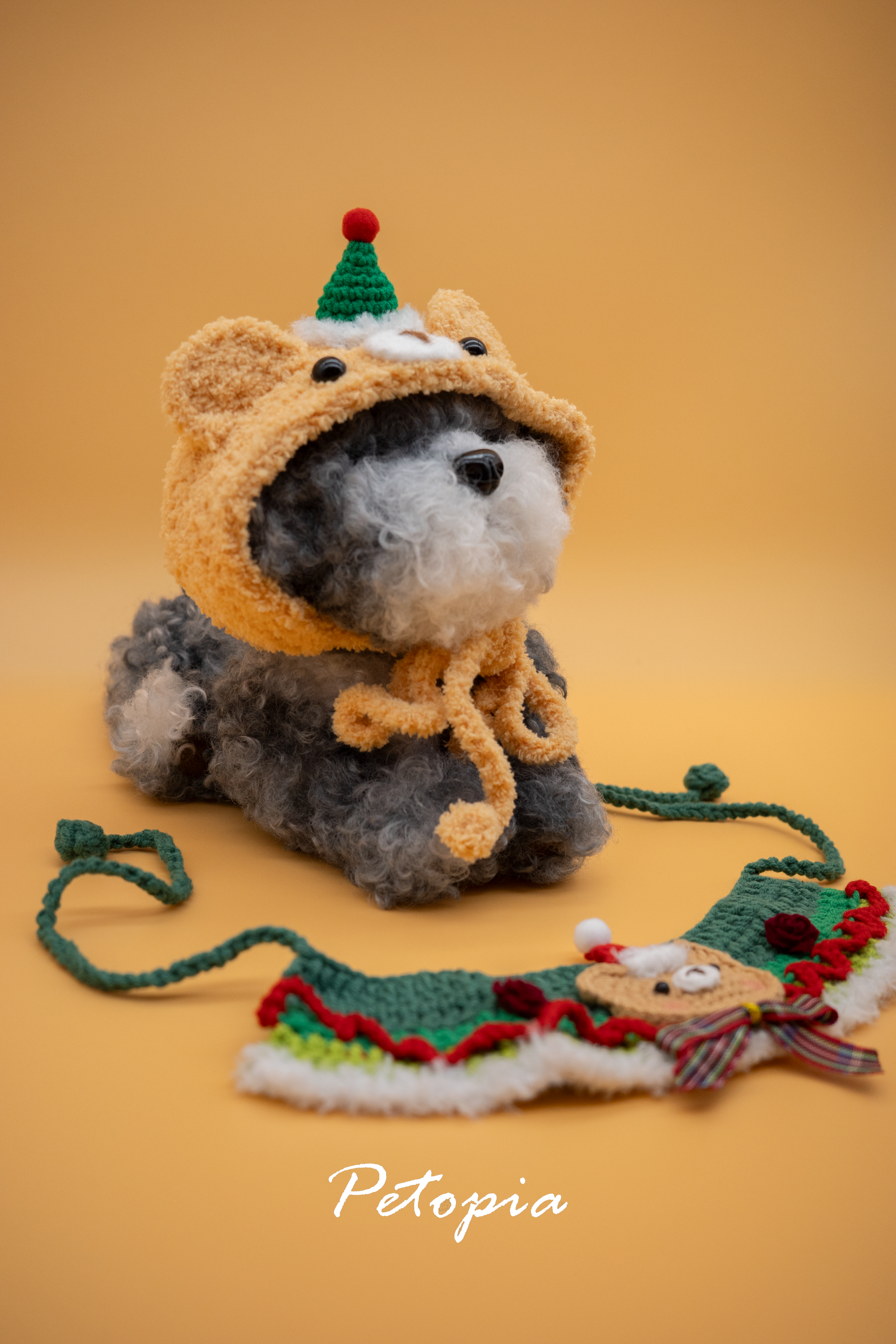 Bear Red-Green Plaid Bow Knit Bib