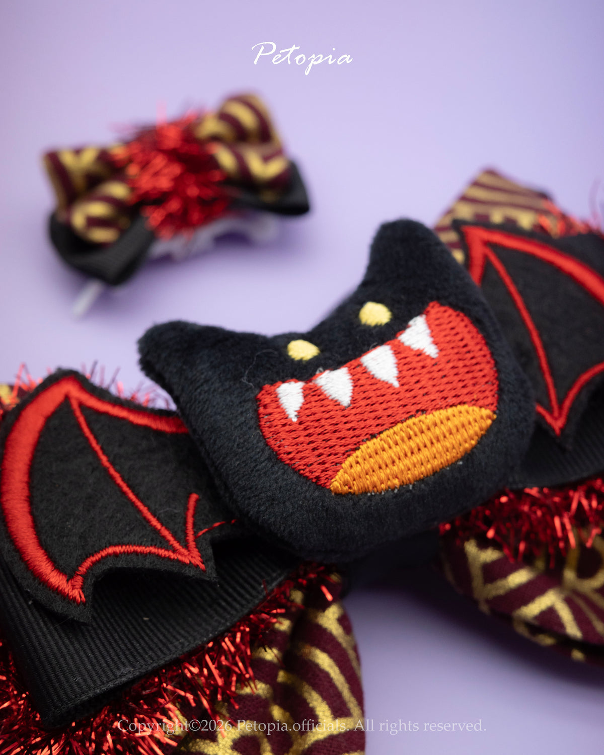 Blood-Red Fanged Bat (Expect Deliver: End of Nov)