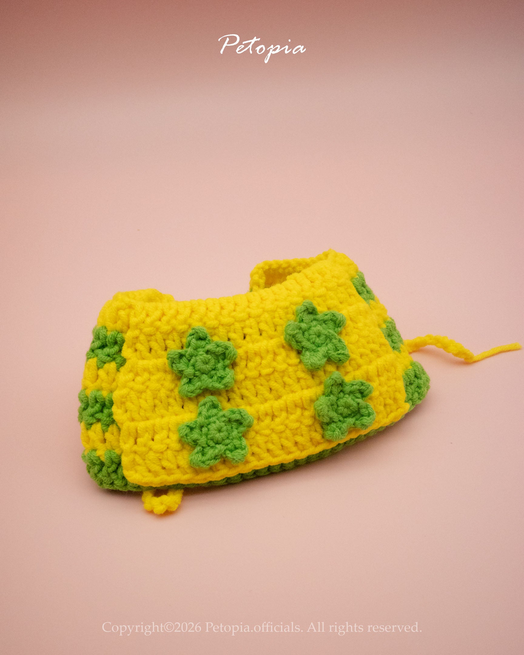 The 'Winning Star' Knit Bib